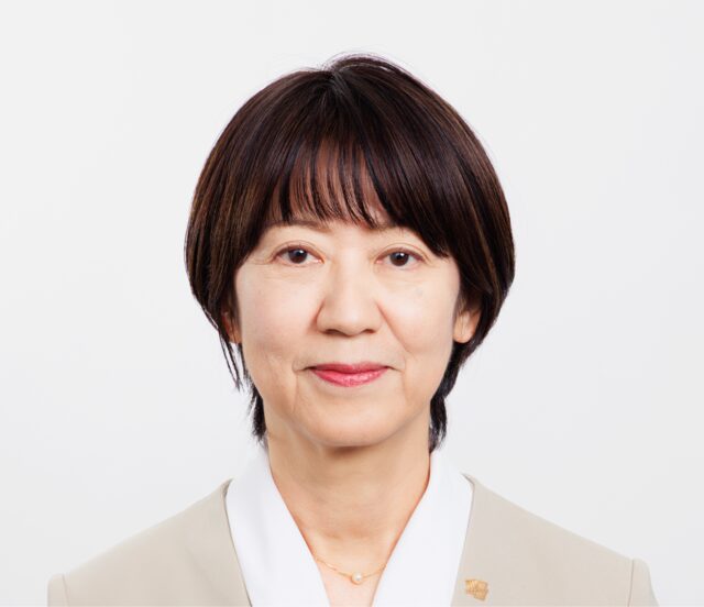 執行役員 荻須 郁代